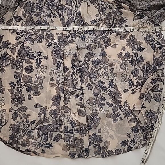 Free People- sheer boho long sleeve shirt size medium - Picture 3 of 8